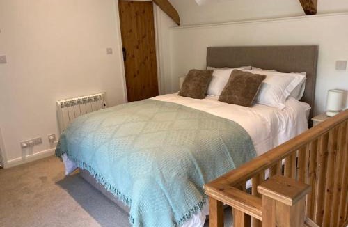 Chard House | The Barn at Tanlake