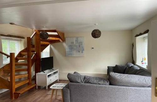 Brazzacott House | The Barn at Well Cottage