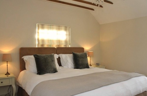 Chiddingstone Hoath Bed & Breakfast | The Barn At Woodview