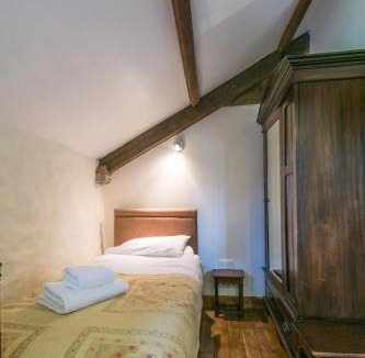 Port Talbot Bed & Breakfast | The Barn B&B