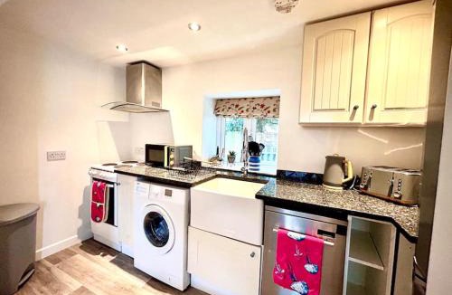 Stinchcombe House | The Barn by MaisonPro