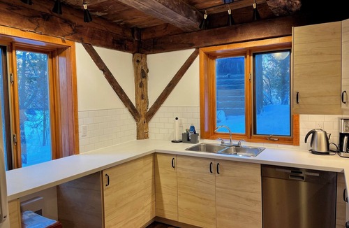 La Peche House | The Barn - A Gathering Place, 90 Acres Bordering Gatineau Park