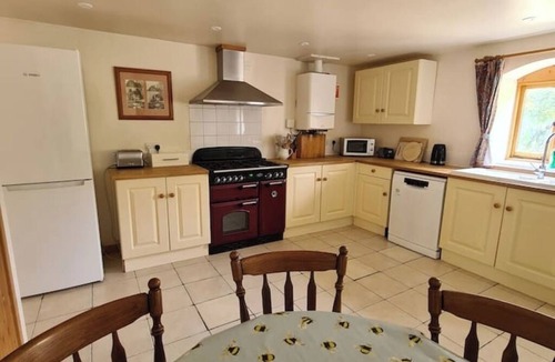 Offham House | The Barn - Countryside Haven