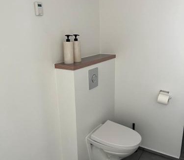 Give House | The Barn