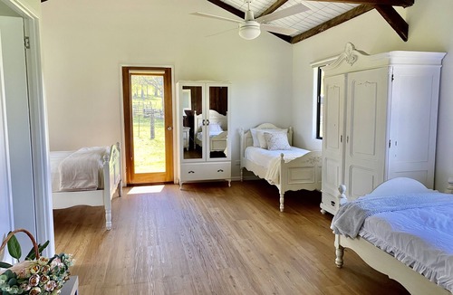 Coolabine House | The Barn Escape