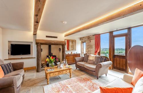 Oakworth House | The Barn