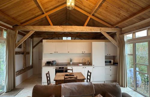 Braishfield House | The Barn