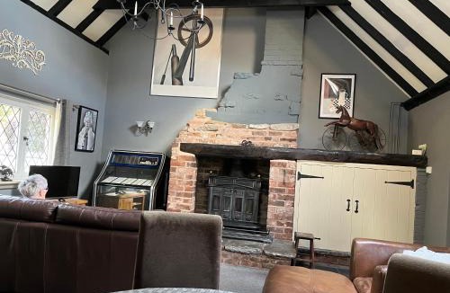 Stourbridge House | The Barn