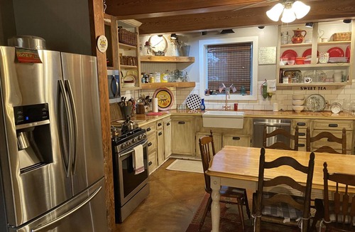 Mittie House | THE BARN GUESTHOUSE