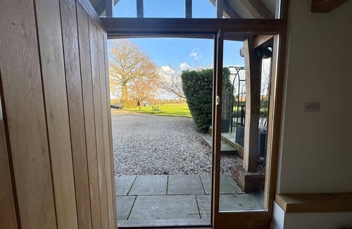 Henley-on-Thames House | The Barn in the Chilterns