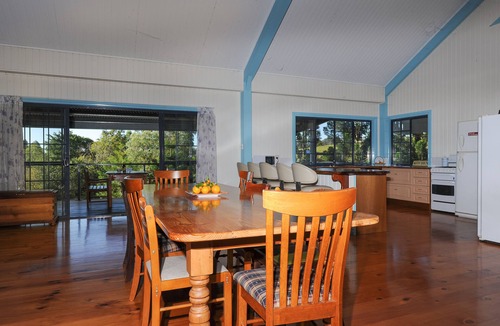 Mount Samson House | The Barn Loft - Dormitory - Style Accommodation