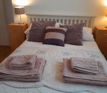 Lower Dunsforth House | The Barn, Poplar Farm