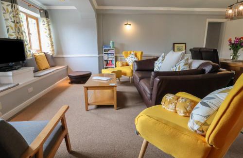 Walcot House | The Barn The Elms