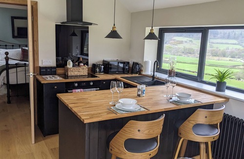 Llandrillo House | The Barn @ Tyn y Ffridd , great views,n WiFi, log burner
