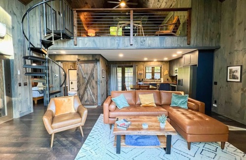 Bridgton Cabin | The Barnhaus | Unique 5-Star Experience | Luxe