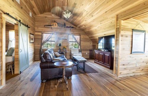 Grapetown House | The Barnhouse for 4 TimberRose Ranch FBG TX