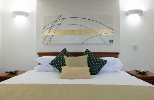 Cannock Hotel | The Barns