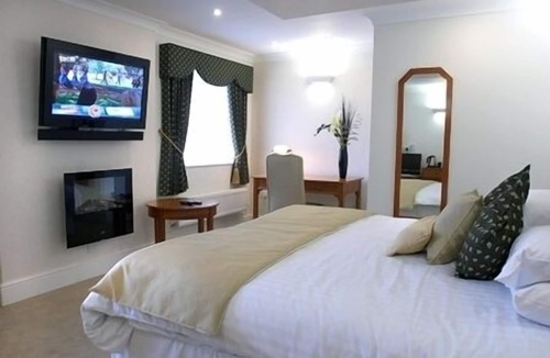 Cannock Hotel | The Barns