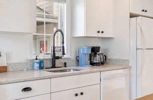 Newburyport House | The Basin House Walk to Beach 10 Mins Downtown
