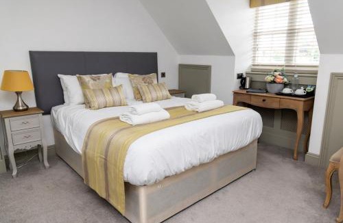 Canterbury Bed & Breakfast | The Bat and Ball