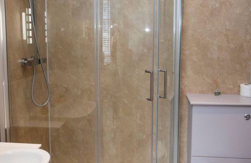 Canterbury Bed & Breakfast | The Bat and Ball