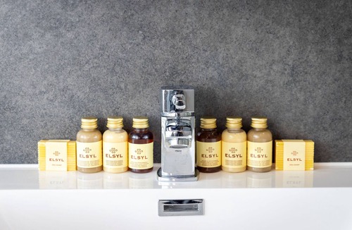 Canterbury Bed & Breakfast | The Bat and Ball