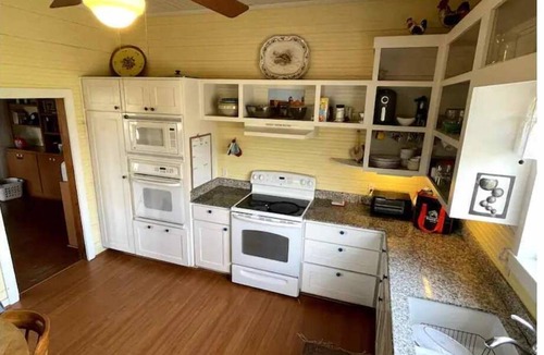 Jeddo House | The Baugh Farm-Country Living near ATX