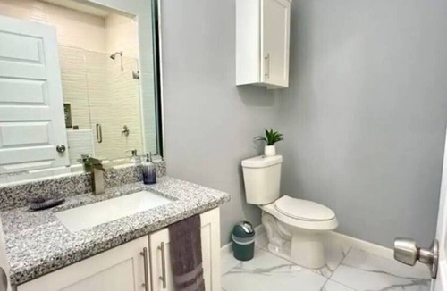 Alamo Apartment | The Baveline Suite In San Juan