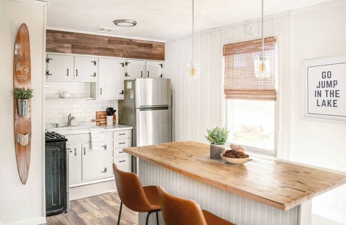 Williams Bay House | The Bay House - Best location in Williams Bay — walk to everything!