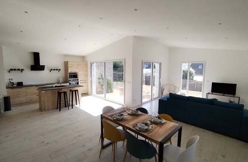 Morieux House | The Bay Stopover