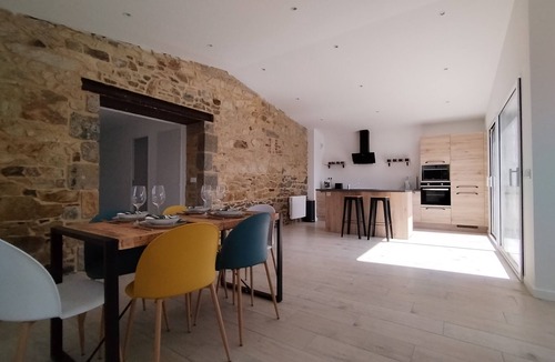 Morieux House | The Bay Stopover