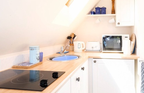 Thorpeness Cottage | The Bay Tree Studio - sleeps 2 guests in 1 bedroom