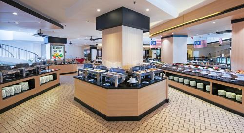 Batu Ferringhi Resort | The Bayview Beach Resort