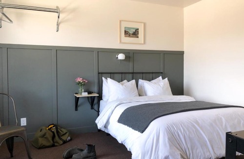 Fort Frances Hotel | The Bayview Motel - Fort Frances, ON - Lakeside Motel