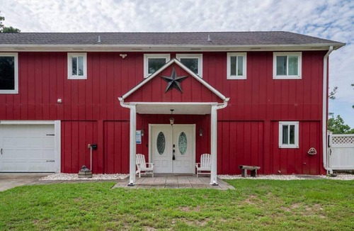 Shallotte House | The Beach Barn