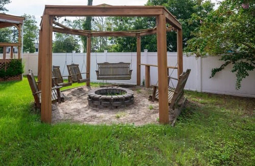 Shallotte House | The Beach Barn