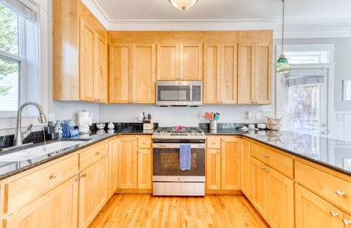 Nelscott House | The Beach Bungalow @ Olivia Beach, sleeps 6