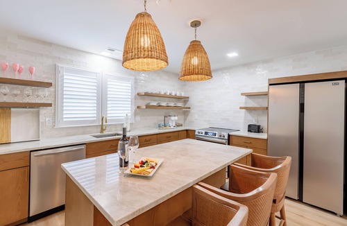 Village Green Hotel | The Beach Club on Madison Avenue