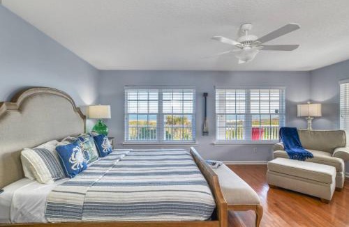 Crescent Beach House | The Beach Escape