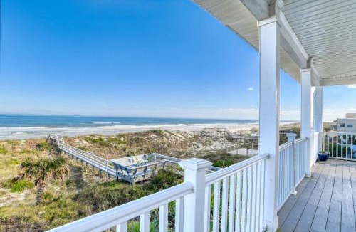 Crescent Beach House | The Beach Escape
