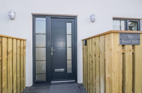 Perranporth House | The Beach Halt