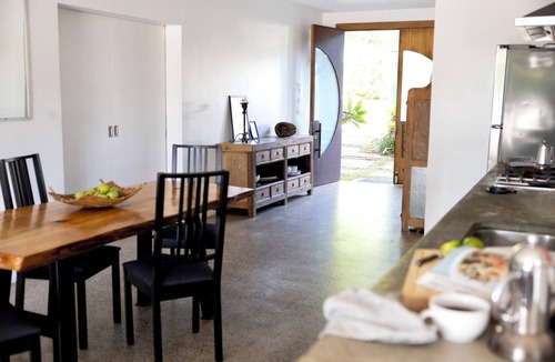 Emerald Beach Villa | The Beach Havens - Haven Tropicana