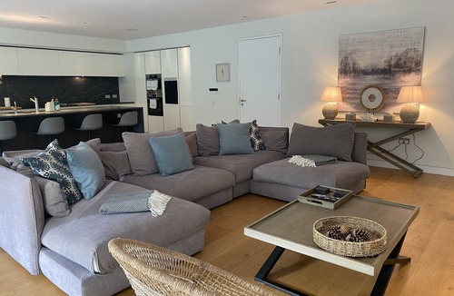 Boscombe House | The Beach House