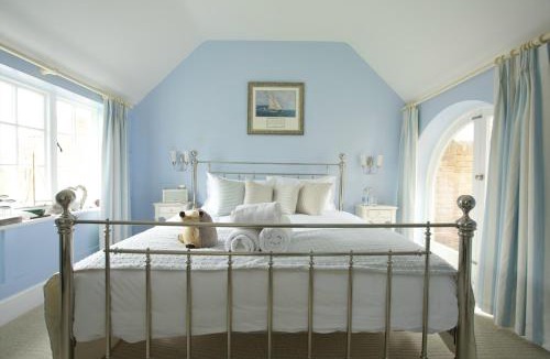 Milford on Sea Hotel | The Beach House