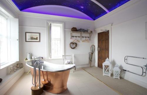 Milford on Sea Hotel | The Beach House