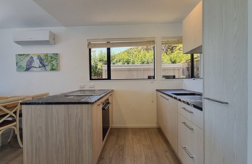 Kawau Island Cabin | The Beach House