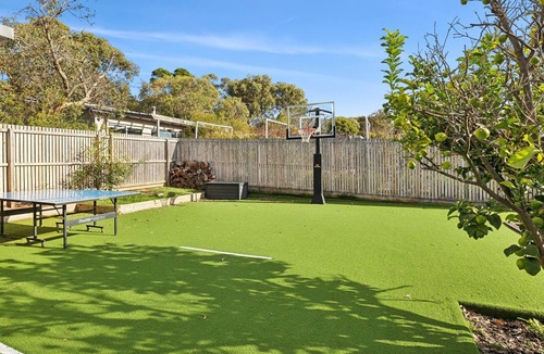 Anglesea House | The Beach Hut - Beach Perfection