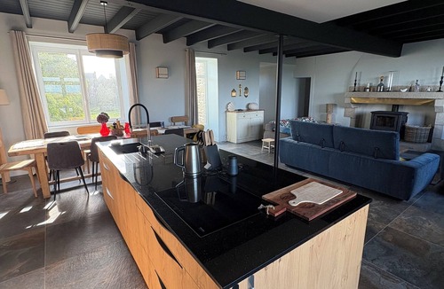 Penmarch Villa | The beach is just 20 metres away!