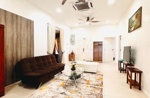 Kota Bharu House | The Beach Residence