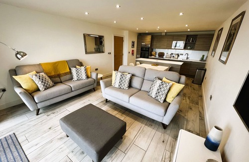 Sandown Apartment | The Beach Retreat